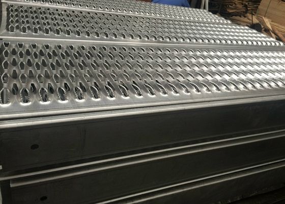 Customized Anti Skid Metal Plate 1-6mm For Floor And Stairs / Non Skid Metal Plate