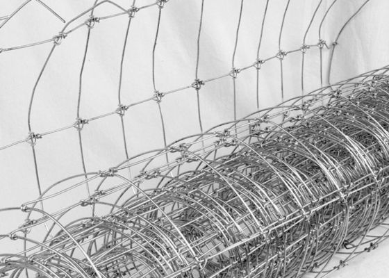 Grassland Cattle Horse Cow Animal Farm Wire Mesh Fence With Y T Post And Deer Mesh 1.8mm-3.0mm Wire Diameter