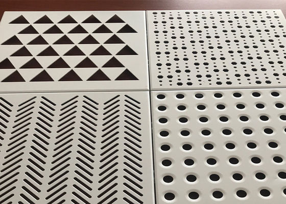304 Stainless Perforated Sheet Metal Round / Square Holes 7%-83% Open Area Customizable ISO Certified