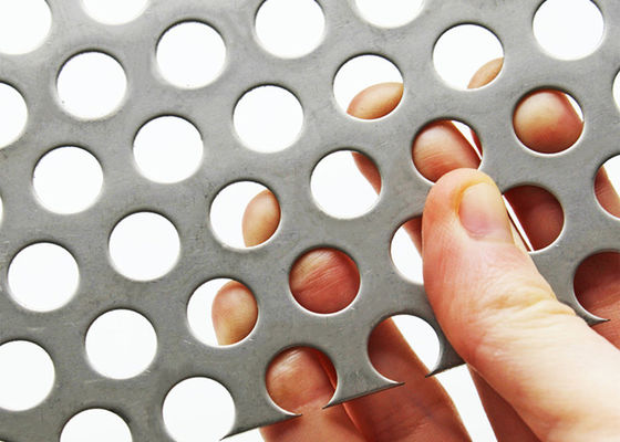 Round Square Hexagonal 304 Stainless Steel Punched Metal Sheet Customizable Hole Shapes Control