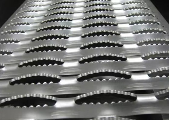 Perforated Anti Slip Stainless Steel Plate Crocodile Mouth Slip Resistant
