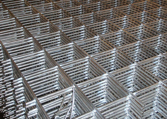 Zinc Coated Galvanized Welded Wire Mesh Fence Panel for Varied Lengths and Hole Shapes