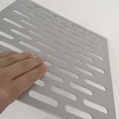 Aluminum Perforated Mesh Curtain Walls Iron Pallet Packing Straight Hole Arrangement Stainless Sheet