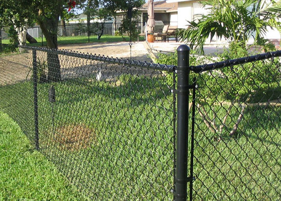 Anti Rusted Metal Chain Link Mesh With Pvc Coating And Barbed Wire For Secure Gates
