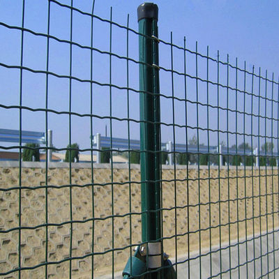 Hot-dipped Galvanized Welded Wire Mesh Panel Fencing Dengan Lapisan PVC