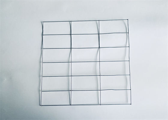 Hot Dipped Galvanised Welded Mesh Long Hole Shape Low Carbon Iron Wire For Concrete
