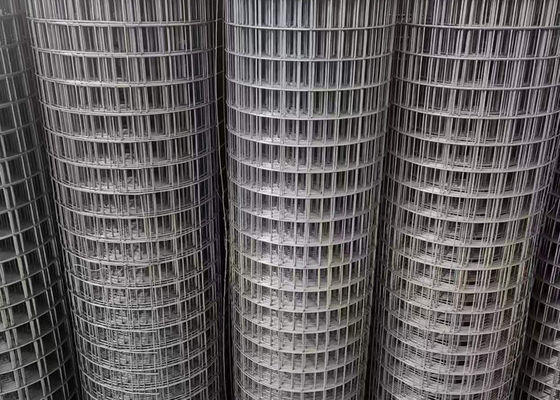 Professional 2x2 Inch 3x3  Galvanized Cattle Welded Wire Mesh Fence Panel Piece Roll For Cages Animals