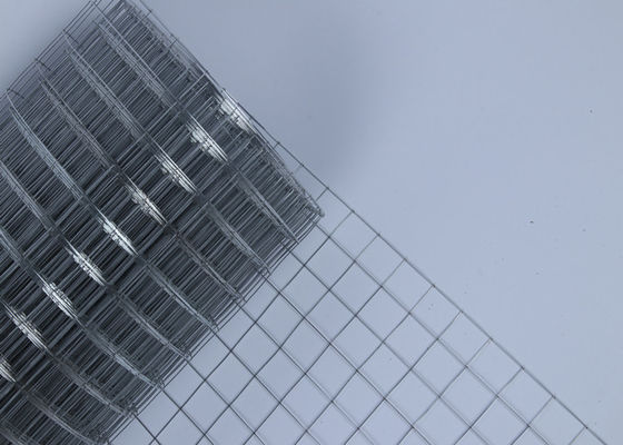 0.5m-2.0m Lebar Galvanized Iron Welded Wire Mesh Untuk Jalan Dasar Dan Konstruksi awet