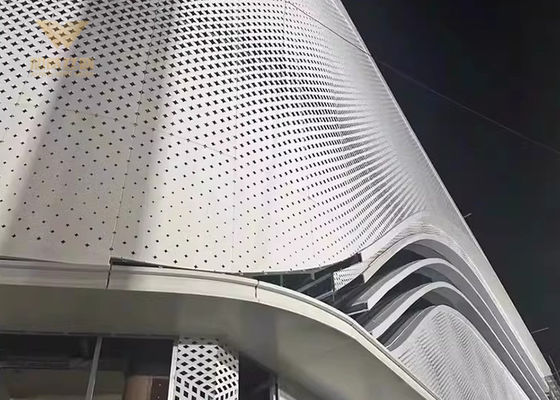 구멍이 있는 첨단 반성식 구멍 알루미늄 판
